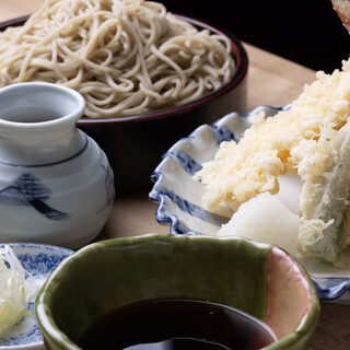 サクッと美味しい天ぷらを味わえる自慢の「天ぷらそば」