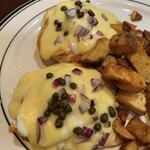 Mimi's Cafe - エッグベネディクト(アップ)♪