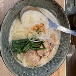 鶏刺し鶏惣菜 鶏冠 - 