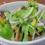 小さな食堂 ヒロ - マグロサラダ丼定食 ※拡大（角度を変えて） (2021.12.20)