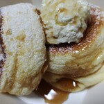 こびとぱん - 料理写真:メープルバター(メープルシロップがけ)