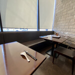 旬華咲兆 - テーブル席