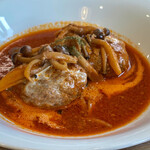 カフェカモット - ハンバーグは絹引きと粗挽きの中間､ソースが絶品✨️