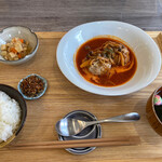 カフェカモット - 煮込みハンバーグ(ドリンク付き)1,000円