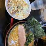 横浜家系ラーメン 山崎家 - 