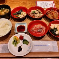 ザ・ガーデンハウス - 和食のお惣菜が美味しい。 ザ・ガーデンハウス - 和食のお惣菜が美味しい。