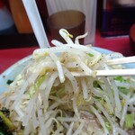 ラーメン二郎 - ブラックペッパーﾌﾘﾌﾘ