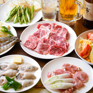 自慢のもんじゃや鉄板焼きを、飲み放題付きコースで満喫！