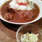 ケツァール - トマトとチーズのチキンカレー：オリジナルカレー