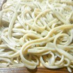 萌黄色のお蕎麦です