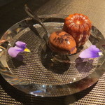 エクアトゥール - プチ・フール：カヌレとクレーム・ショコラ