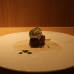 RISTORANTE IL NODO - 旬の菊芋 材木座海岸もんざ丸さんのシラス 中戸川さんのカレーリーフ