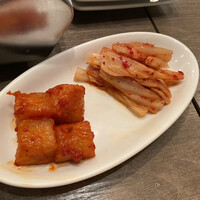 うしごろバンビーナ 恵比寿本店 - キムチ盛合せ