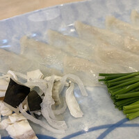 博多料亭 稚加榮 - ふぐ刺し