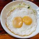丸千葉 - 目玉焼き。