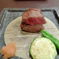 人形町今半 名古屋ミッドランドスクエア店 - 牛ヒレ肉のアップ
