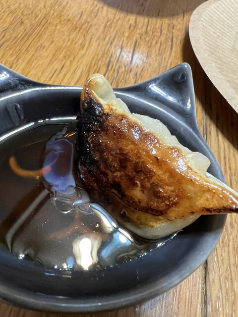 土下座餃子 東月隈本店 - 酒殿/その他 | 食べログ