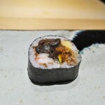 鮨 さいとう - 小さく巻いた太巻き