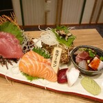 魚虎 - 刺し盛りハーフ 肉厚 ❤️ 旨し(*≧∀≦*)