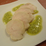 美酒肴房 松圭 - 自家製鶏ハムバジルソース