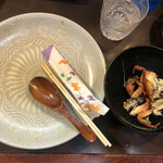 Sankai - 2021/12/20
      山海バローレおまかせ定食 1,200円
      ・イカチャーハン
      ・天ぷら
      ・蟹味噌汁