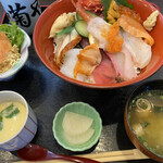 魚亭 菊や - 海鮮丼＝1650円 税込