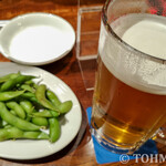 A&K ビア＆フードステーション - 枝豆とビール。