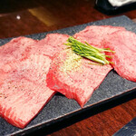 黒毛和牛焼肉 虎斑 北新地店 - 