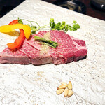 黒毛和牛焼肉 虎斑 - 