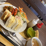 Cafe&meal YUM YUM - 