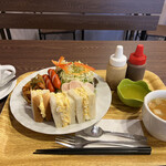 Cafe&meal YUM YUM - 