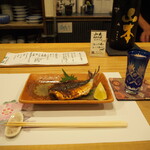 さか本 鮨 - 鰯 一夜干し ＆ 山本 純米吟醸 ピュアブラック