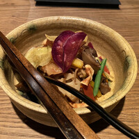 六雁 - 2人分 初めの御膳の蓋を取り皿に