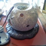 コンテックス タオルガーデン - 香炉で茶を炒って香りを楽しんだ後にお茶をする