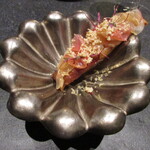 164781007 - アミューズ～上海蟹 フォアグラ 春巻き トリュフ さつまいも 林檎と赤大根のピクルス