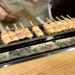 とり茶太郎 - 炭が整って日も安定して来ましたので本日の焼き開始！