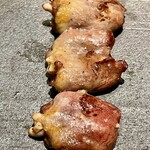 とり茶太郎 - 茶太郎鶏と名古屋コーチンとほろほろ鳥のハツ　完全に変態串ですなｗ