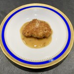 三和 - 北海道産 白子のカツレツ 白ワインとバター、レモン、ケッパーのソース