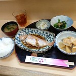 Izakaya Minami - 煮魚ランチ（800円）2021年12月