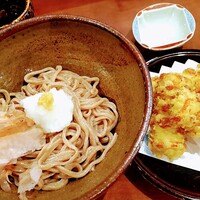 自家製粉石臼挽きうどん 青空blue 本店 - 