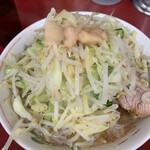 ラーメン二郎 - 呪文はヤサイアブラニンニク❕