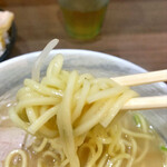 徳島ラーメン ふじい - 中麺です