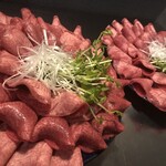 炭火焼肉うしまつ - 