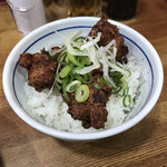 神来 - ラーメンと鶏唐ネギマヨ丼　※マヨ抜き