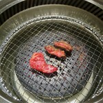 Yakiniku Himawari - この肉は芳醇な香りで旨くて脂がアッサリしてます。