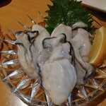 omi's食堂 ナイーズ - 牡蠣のカクテルソース