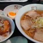 喜多方ラーメン 坂内 - 