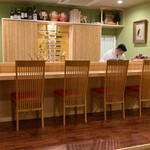 酒肴や 又左衛門 - 小上がりのカウンター