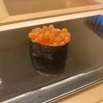 鮨おばな - イクラ軍艦巻き