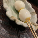 YAKITORI 燃 es - エルフランス　前回中身が飛び出してしまった反省を活かして一口で、口の中で出汁のきいた半熟卵が爆発します　うまー
